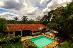 Chacara com piscina,churrasqueira,lazer e conforto